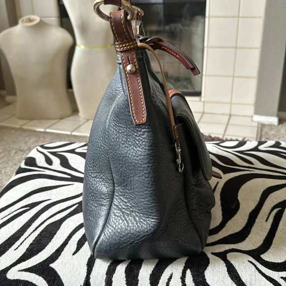 Dooney & Bourke Samba Black Pebbled Leather Logo Lock Hobo Shoulder Bag - Picture 4 of 14